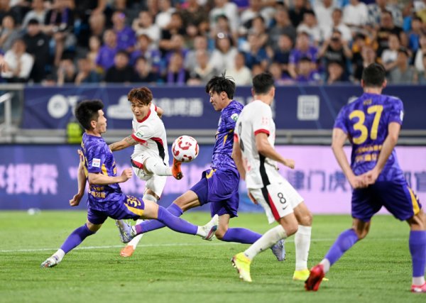 聚盈策略 主场气势≠主场霸凌！足协能否“从严而快”亮罚单？